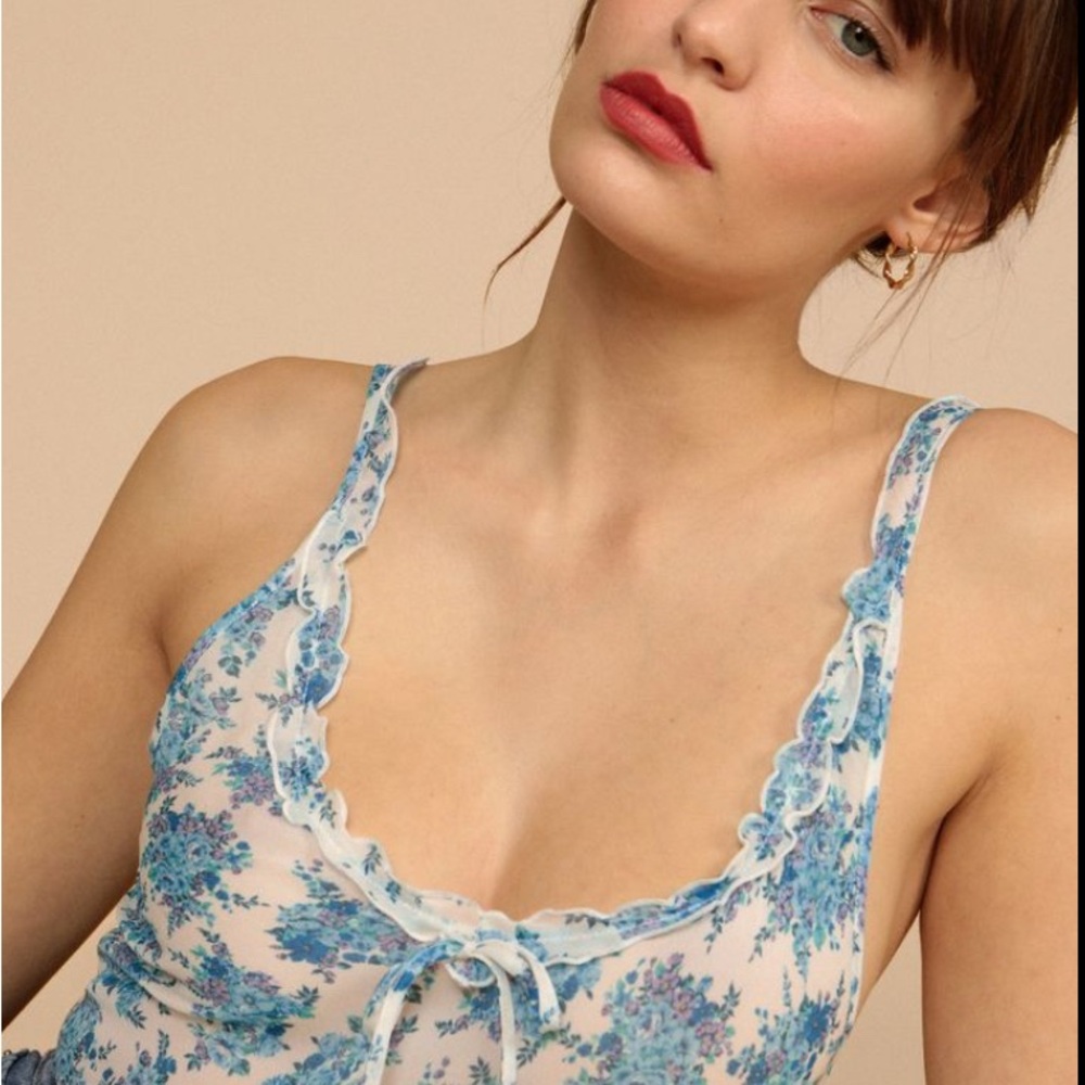 Rouje Blue and White Floral Asma Top Size 36 like new